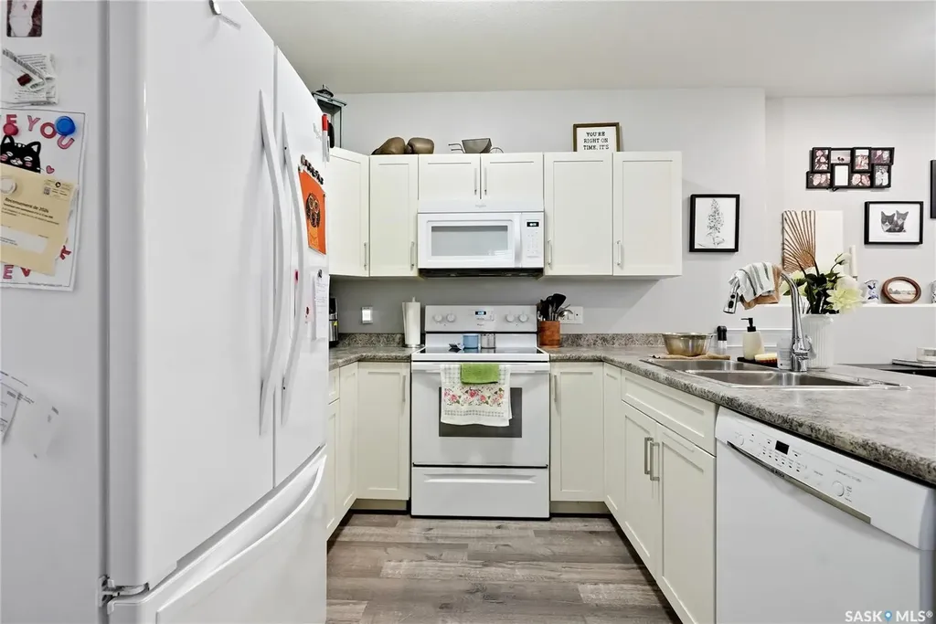 415 Boykowich Street Saskatoon SK S7W 0B8