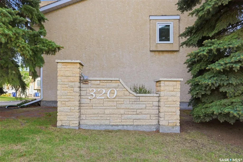 320 Heritage Crescent Saskatoon SK S7H 5P4