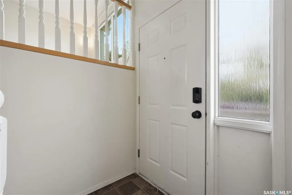 320 Heritage Crescent Saskatoon SK S7H 5P4