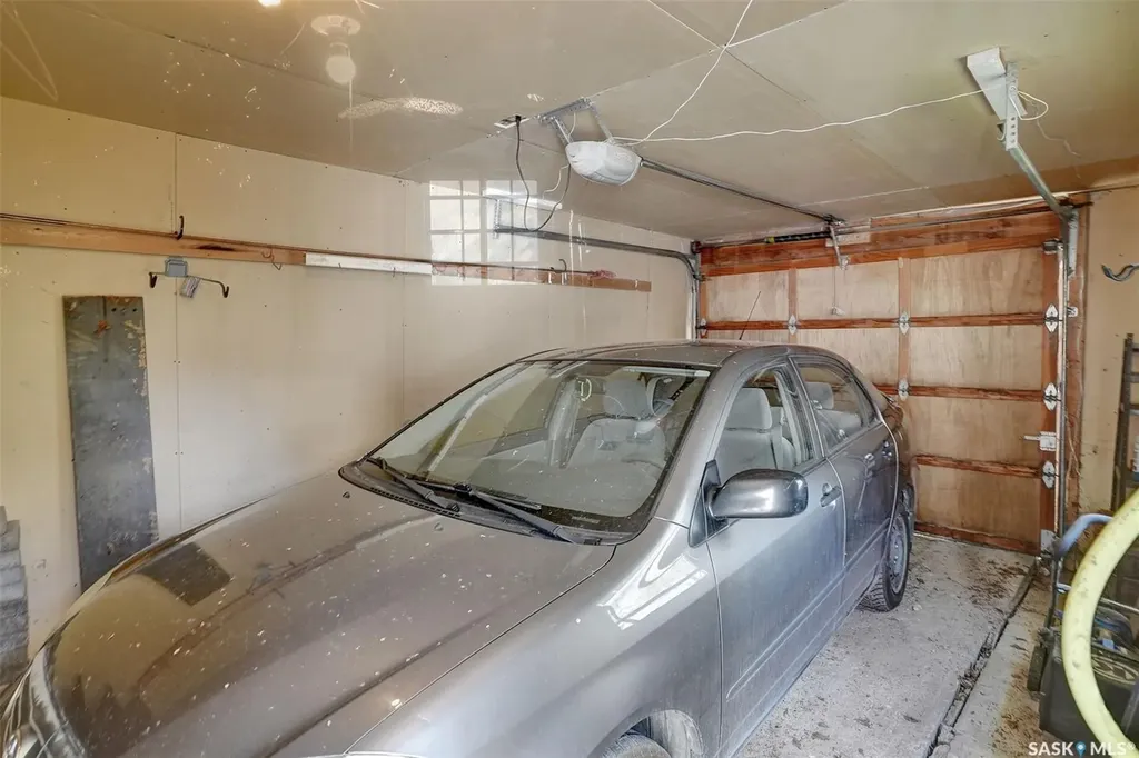 3045 Angus Street Regina SK S4S 1P2