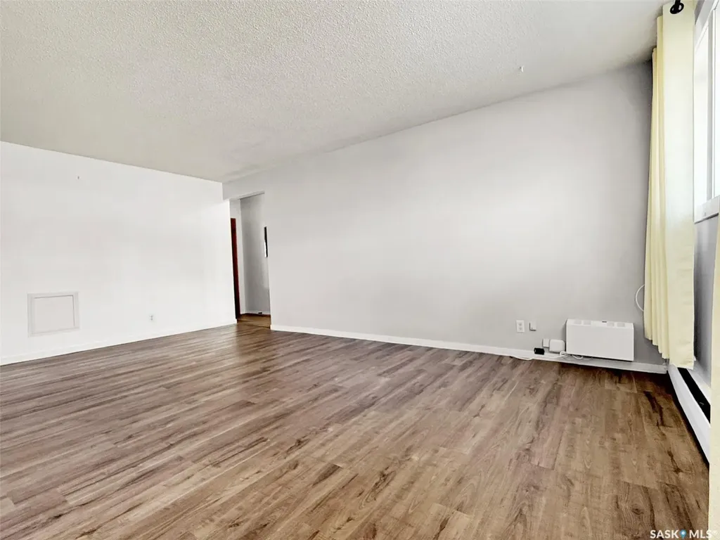 373 2nd Avenue SE Swift Current SK S9H 3J5