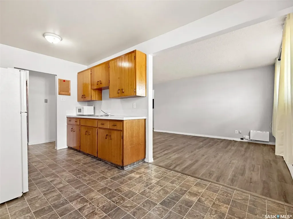 373 2nd Avenue SE Swift Current SK S9H 3J5