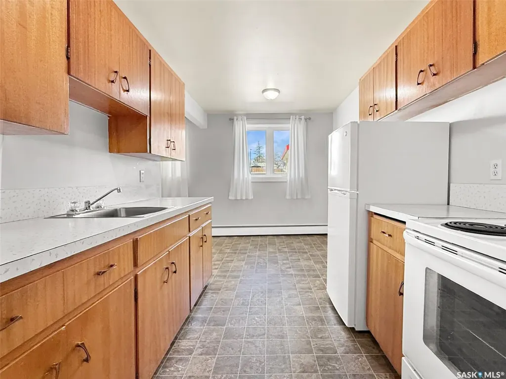 373 2nd Avenue SE Swift Current SK S9H 3J5