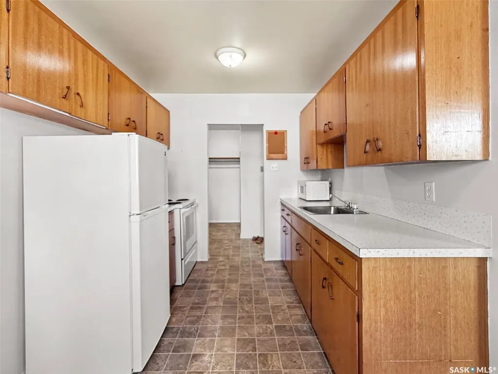 373 2nd Avenue SE Swift Current SK S9H 3J5