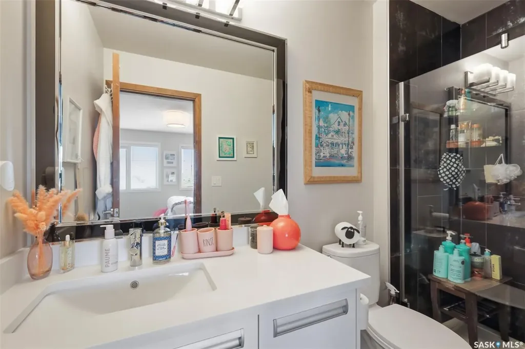159 Tweed Lane Saskatoon SK S7V 0K1