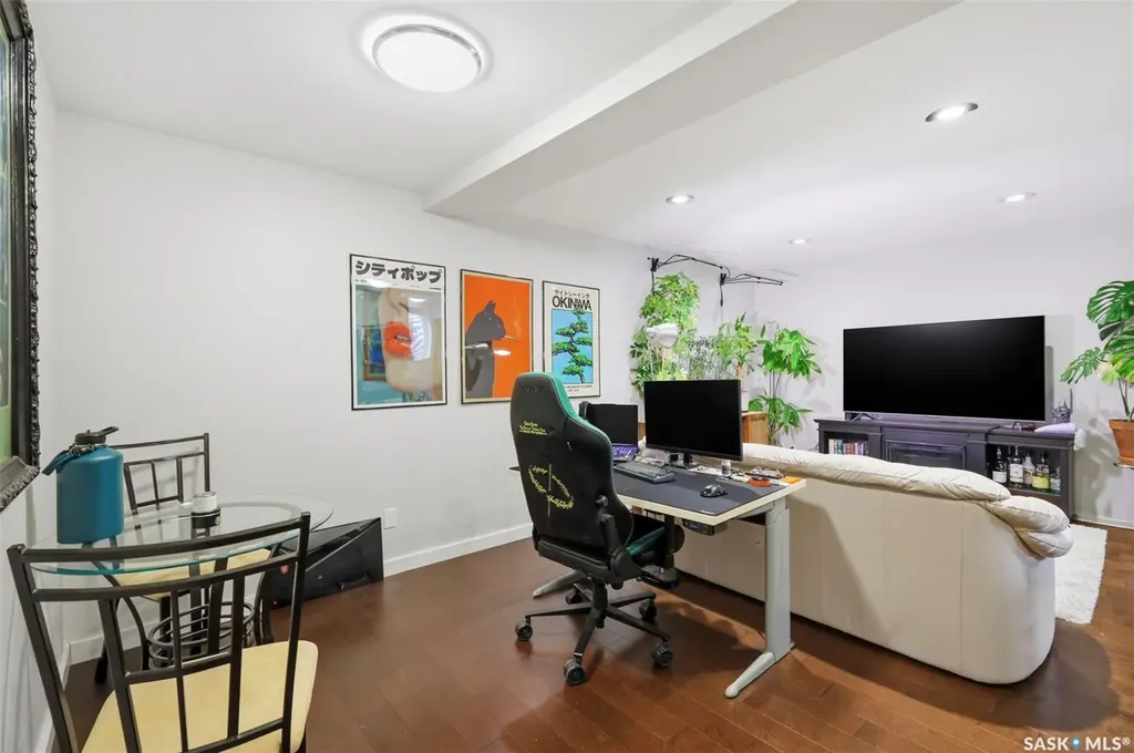 159 Tweed Lane Saskatoon SK S7V 0K1