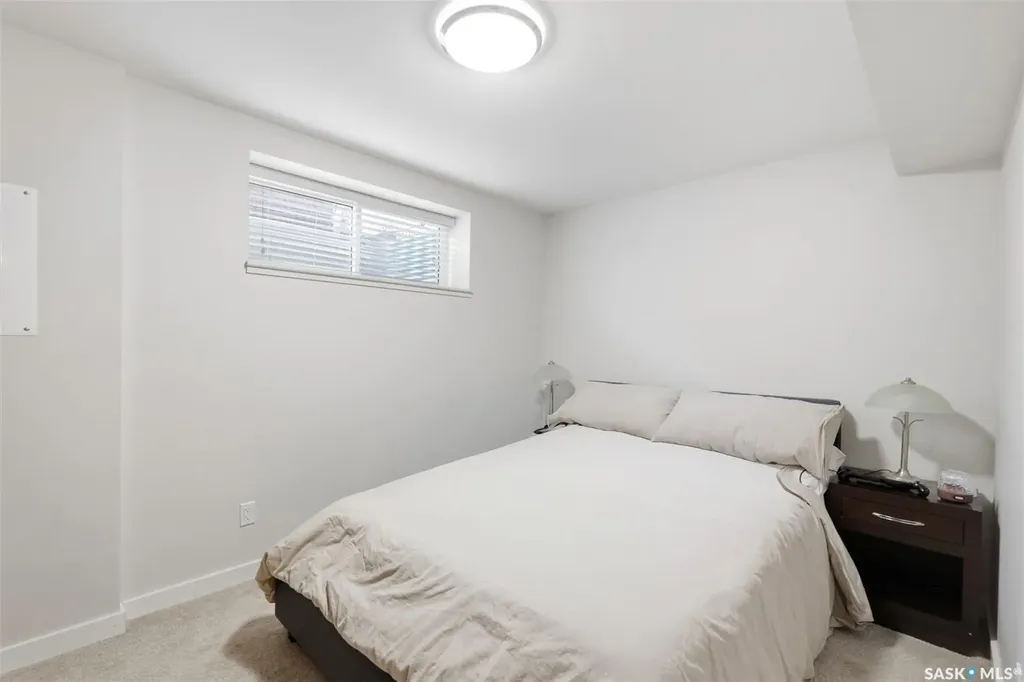 159 Tweed Lane Saskatoon SK S7V 0K1