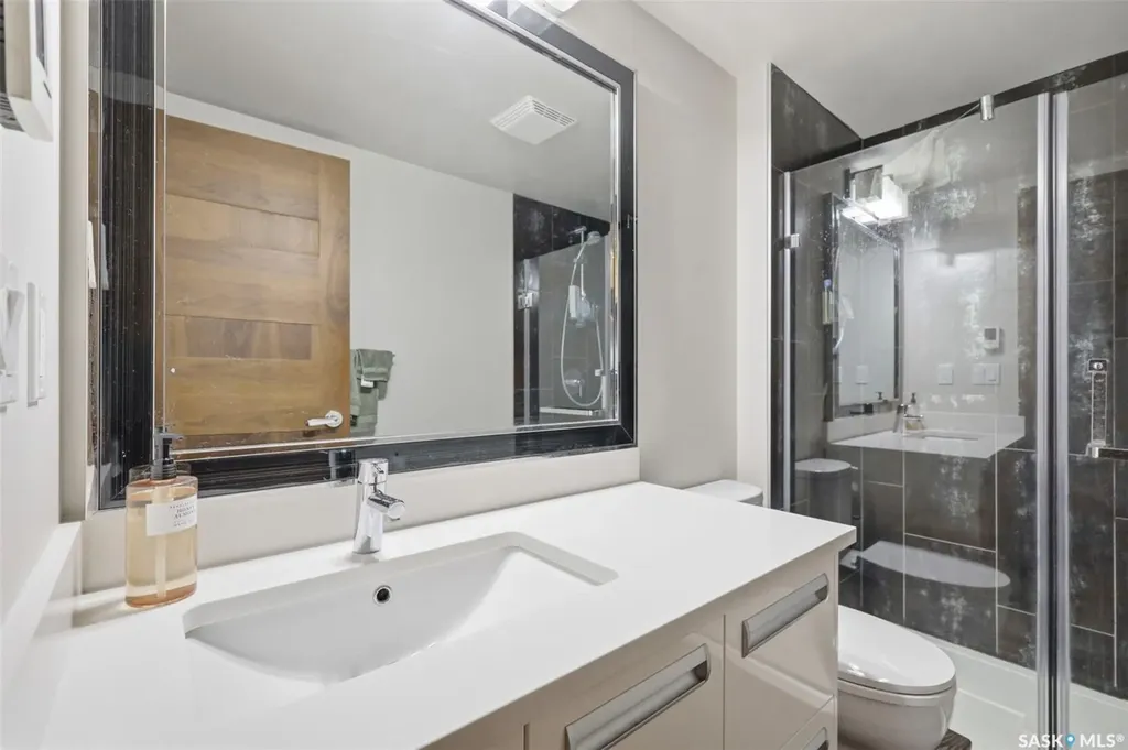 159 Tweed Lane Saskatoon SK S7V 0K1