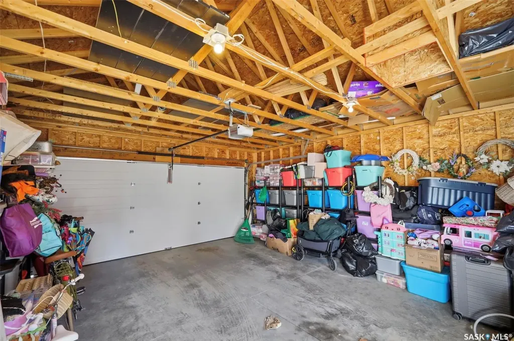 159 Tweed Lane Saskatoon SK S7V 0K1