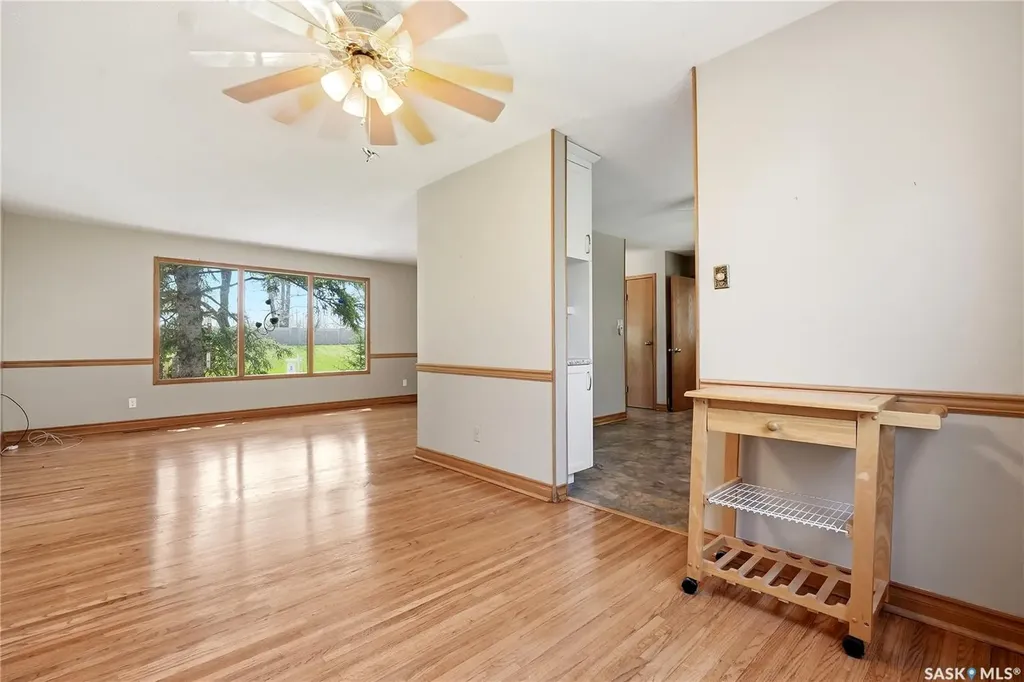 2338 Easthill Saskatoon SK S7J 3E5