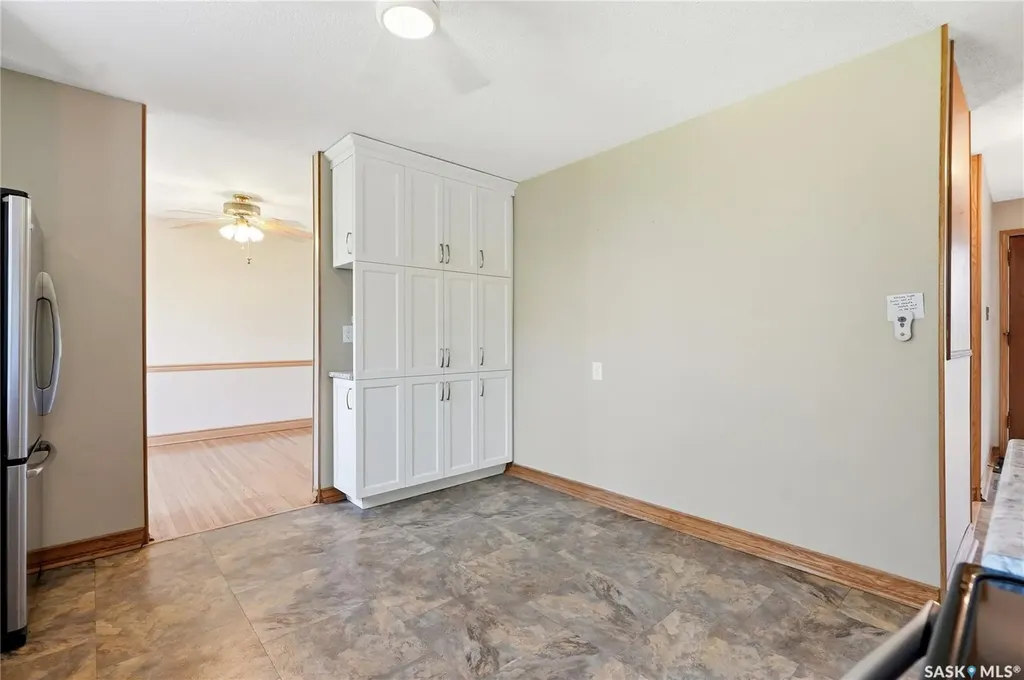 2338 Easthill Saskatoon SK S7J 3E5