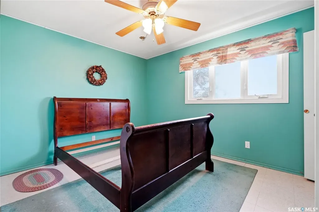 2338 Easthill Saskatoon SK S7J 3E5