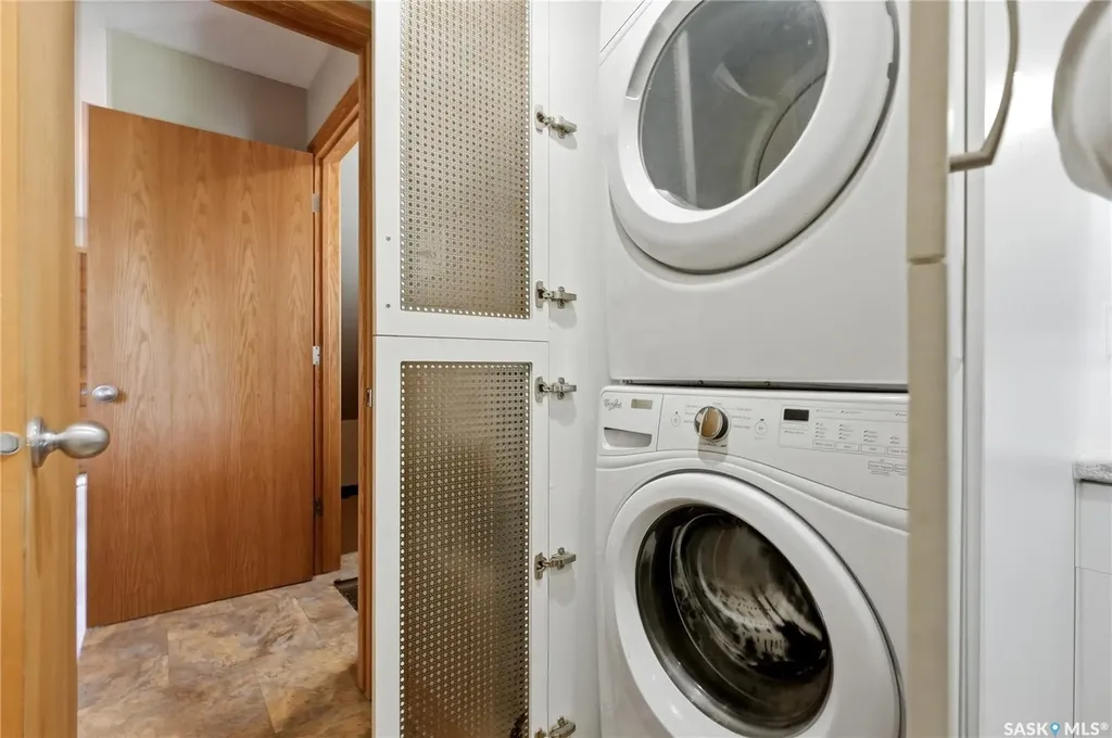 2338 Easthill Saskatoon SK S7J 3E5