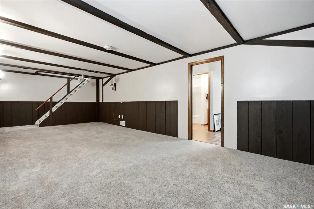 2338 Easthill Saskatoon SK S7J 3E5