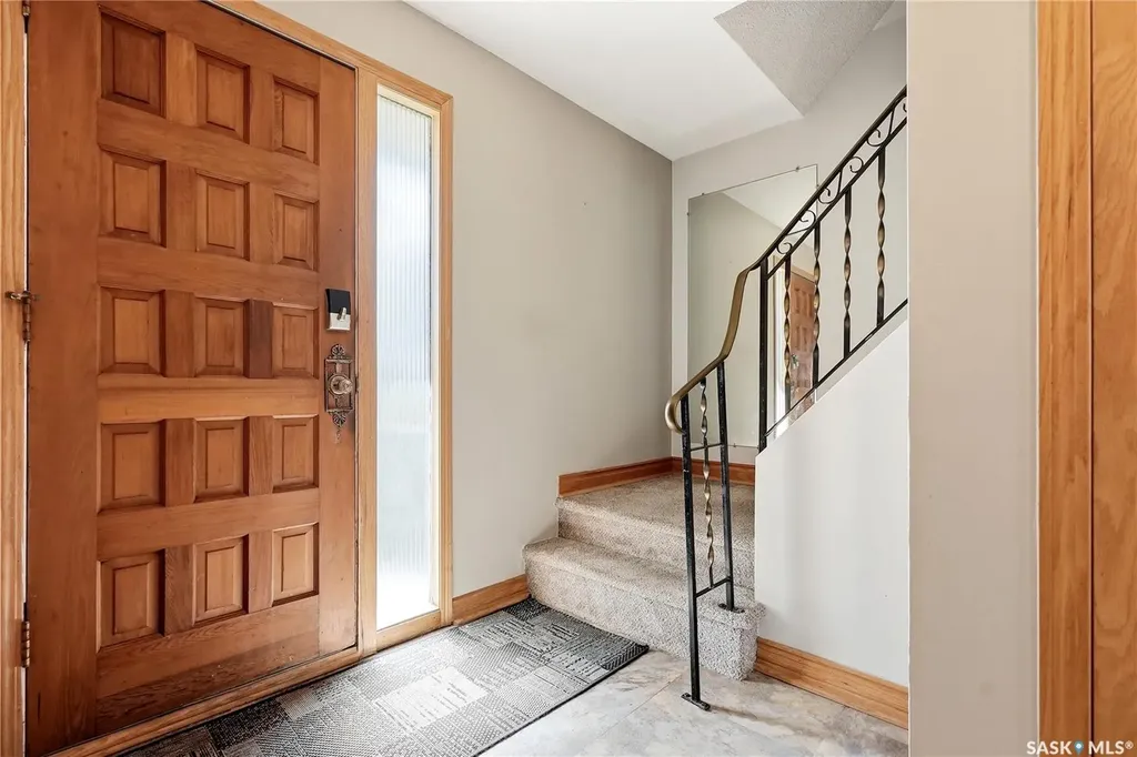 2338 Easthill Saskatoon SK S7J 3E5