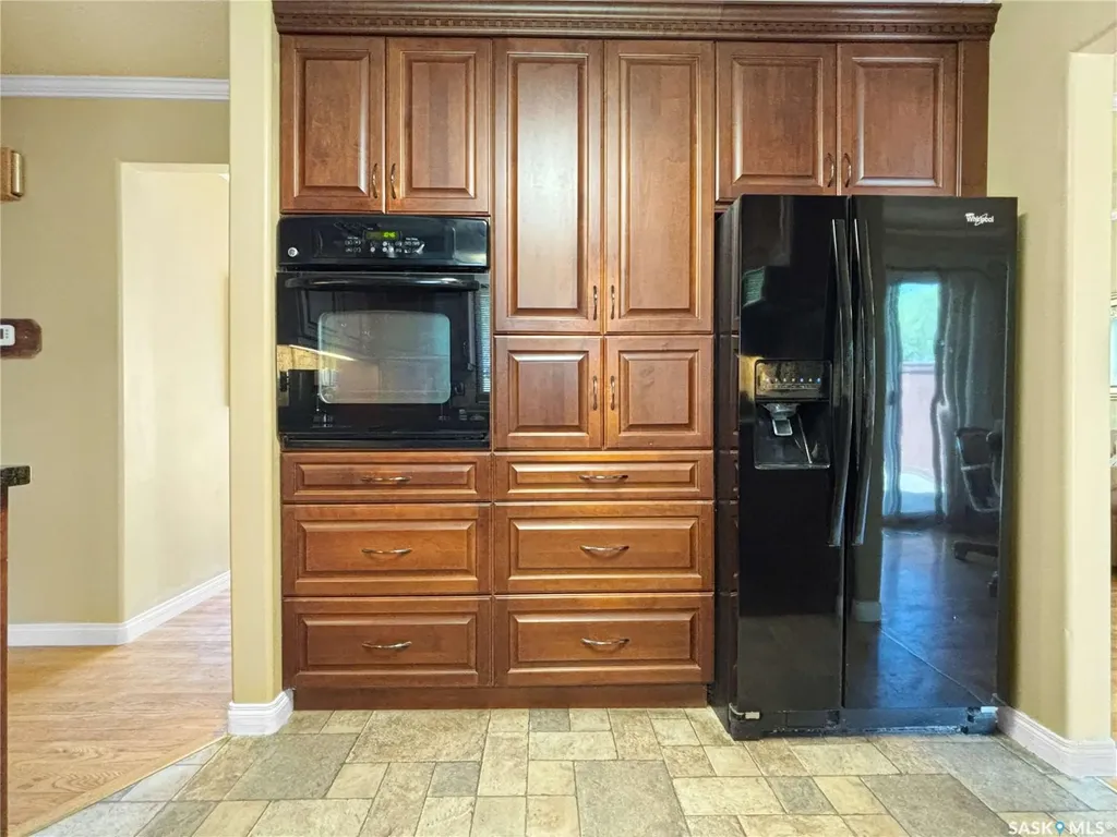 2140 37th Street W Saskatoon SK S7L 4E3