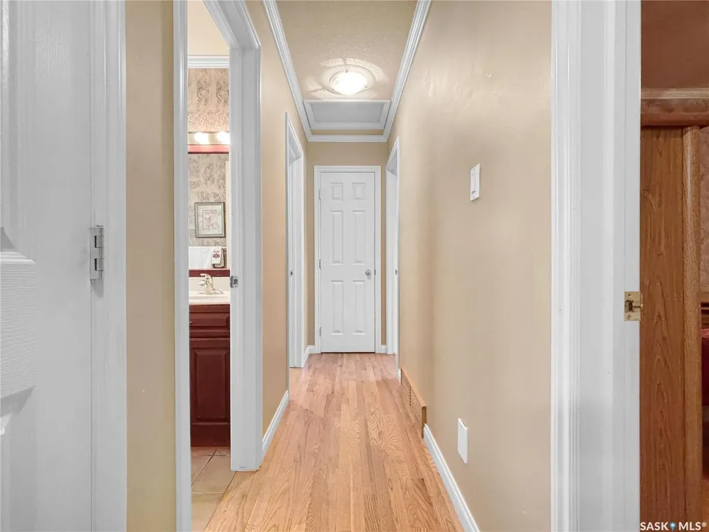 2140 37th Street W Saskatoon SK S7L 4E3