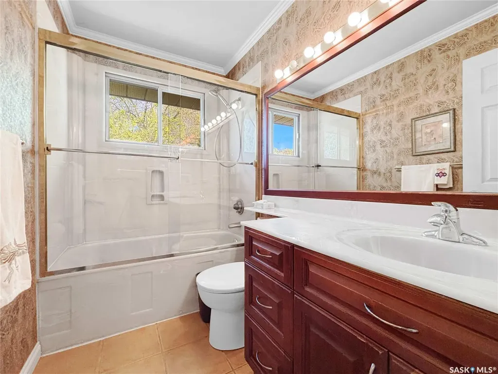 2140 37th Street W Saskatoon SK S7L 4E3