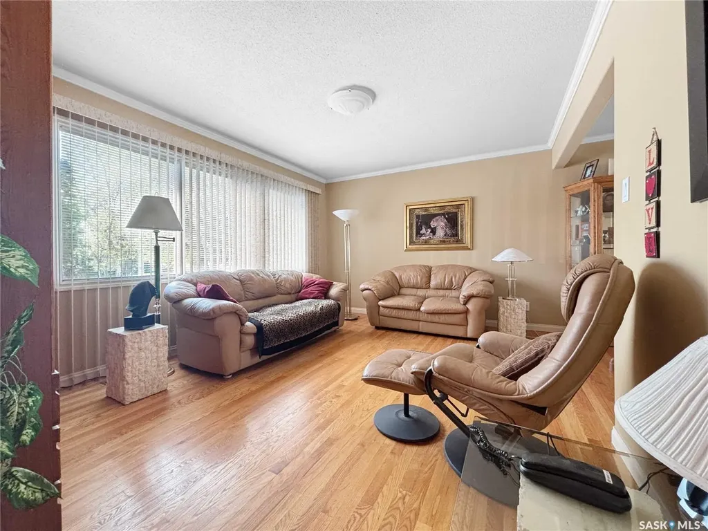 2140 37th Street W Saskatoon SK S7L 4E3