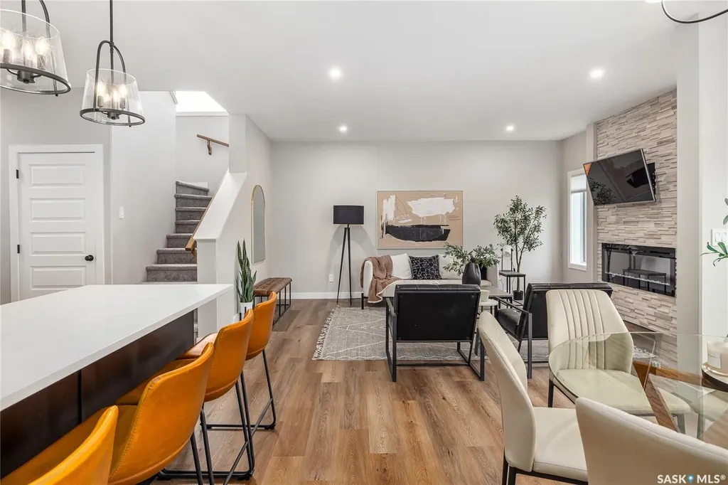 345 Cockcroft Street Saskatoon SK S7V 1Y8