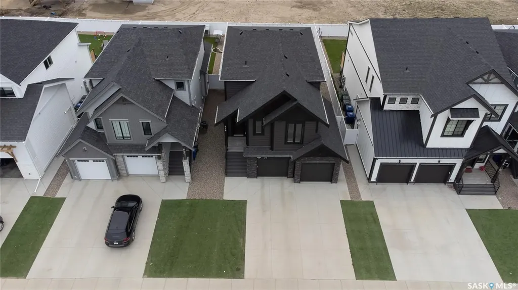 916 Feheregyhazi Boulevard Saskatoon SK S7W 1E1