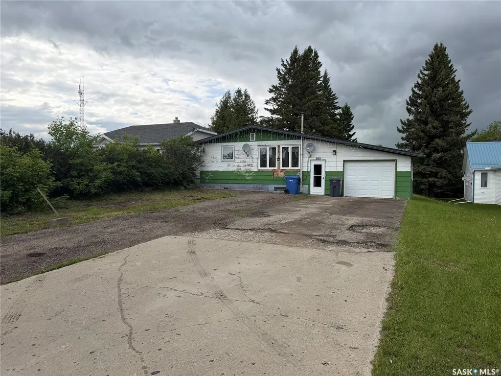 205 Pipestone Avenue Wawota SK S0G 5A0