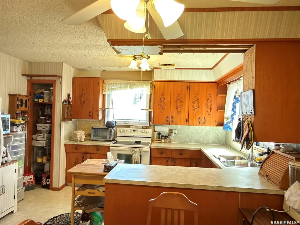 205 Pipestone Avenue Wawota SK S0G 5A0