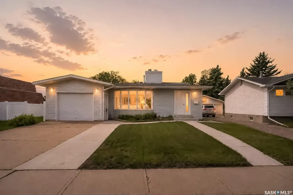 1381 Prince Crescent Moose Jaw SK S6H 6E6