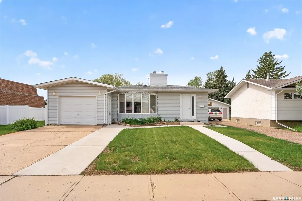 1381 Prince Crescent Moose Jaw SK S6H 6E6