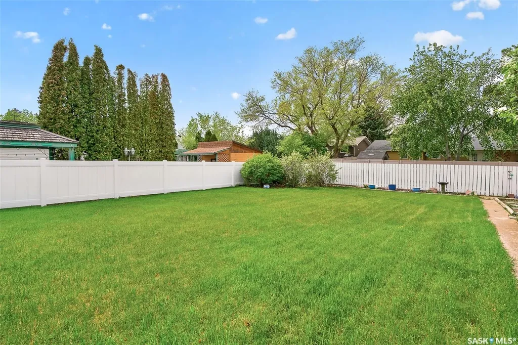 1381 Prince Crescent Moose Jaw SK S6H 6E6