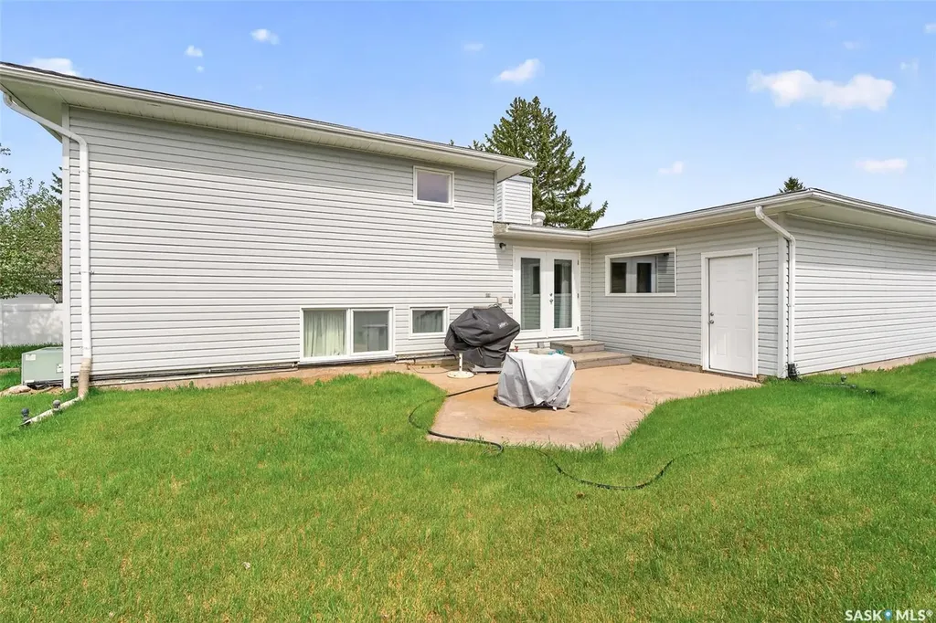 1381 Prince Crescent Moose Jaw SK S6H 6E6