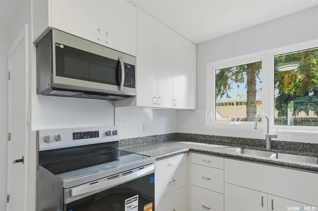 3 Rutter Crescent Saskatoon SK S7H 3B6