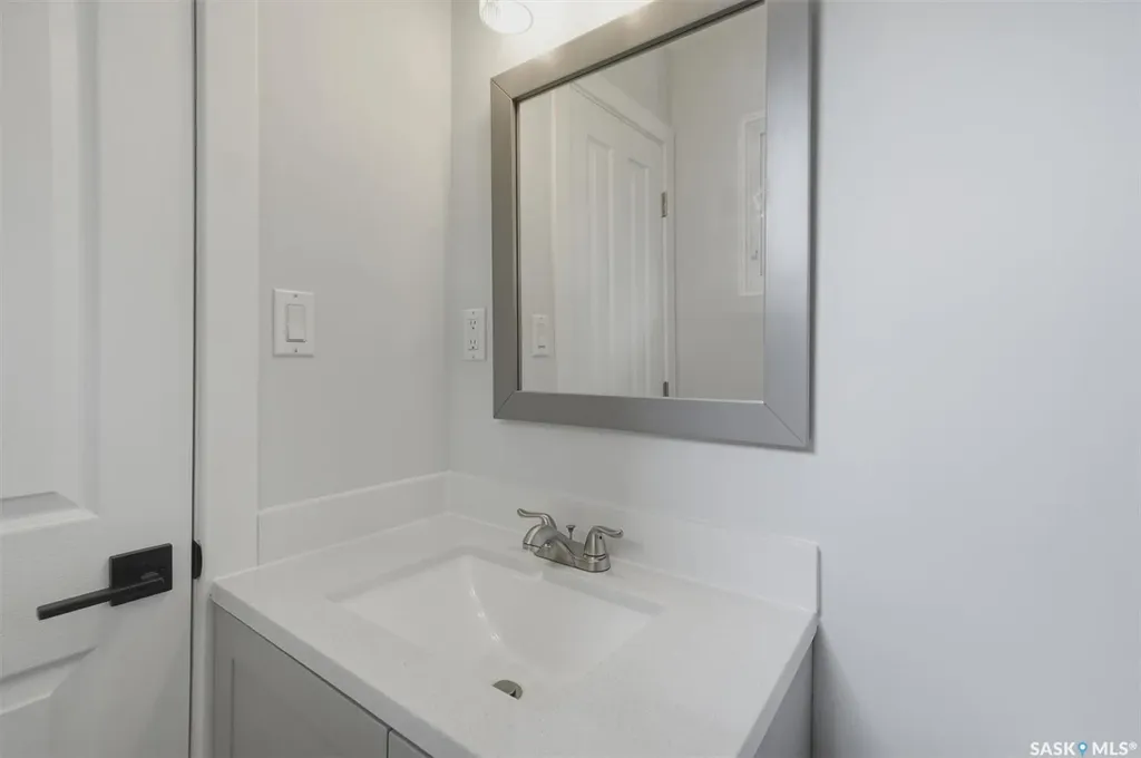 3 Rutter Crescent Saskatoon SK S7H 3B6