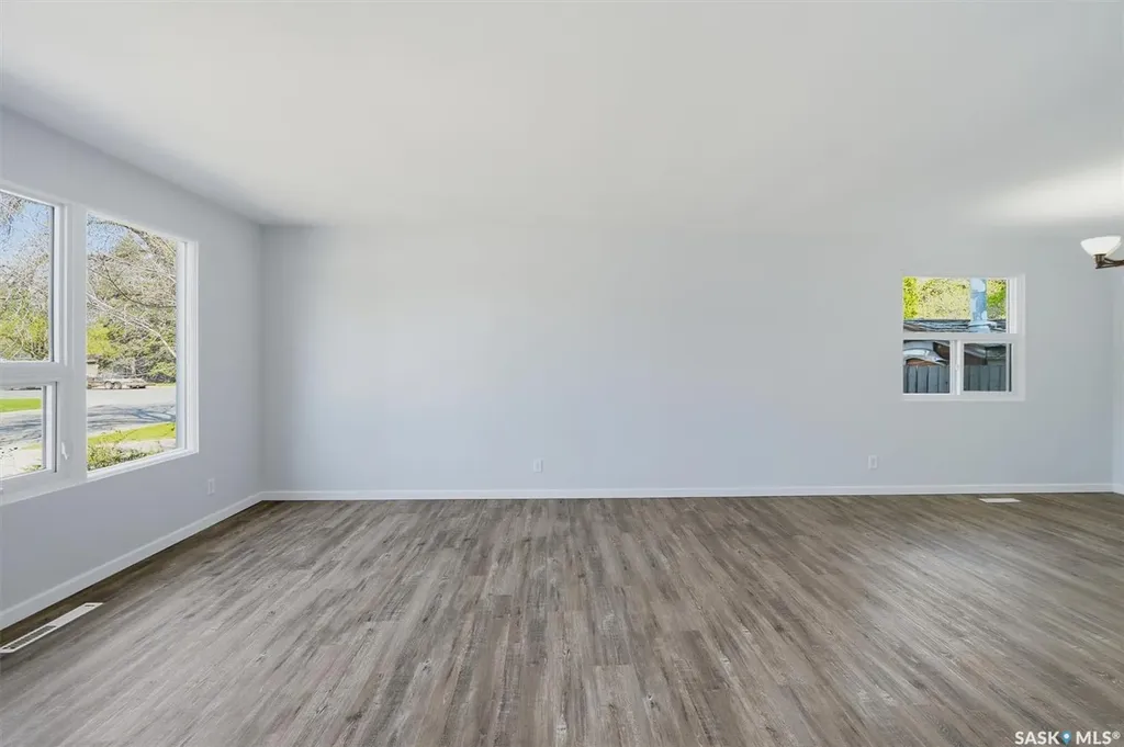 3 Rutter Crescent Saskatoon SK S7H 3B6