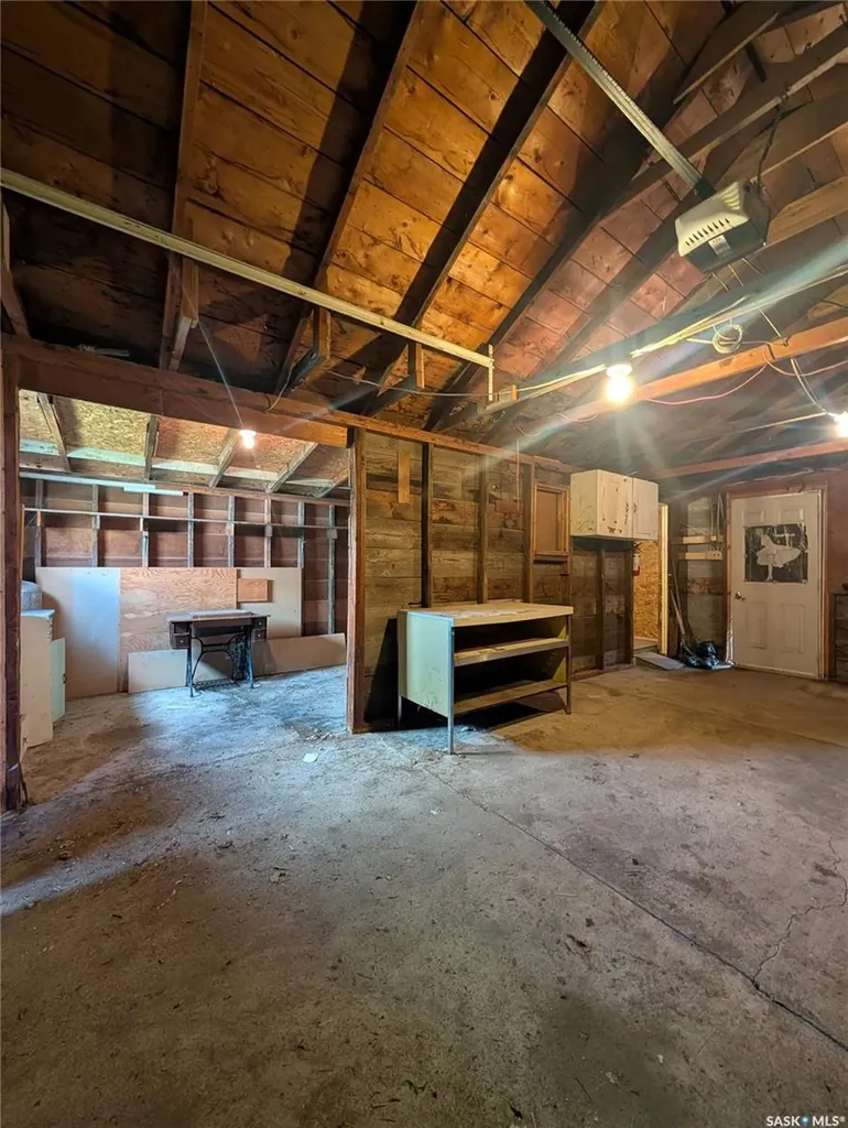 1105 9th Street Perdue SK S0K 3C0
