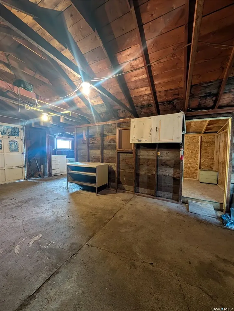 1105 9th Street Perdue SK S0K 3C0