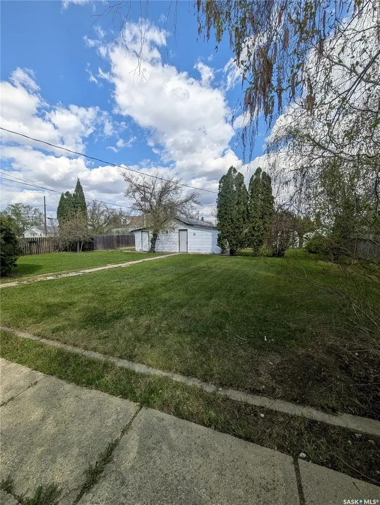 1105 9th Street Perdue SK S0K 3C0