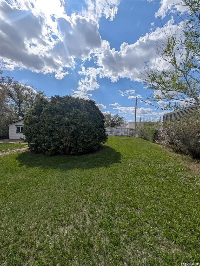 1105 9th Street Perdue SK S0K 3C0