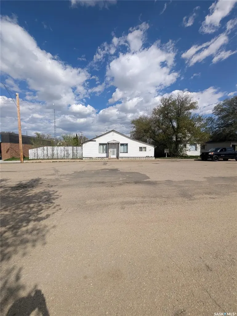 1105 9th Street Perdue SK S0K 3C0