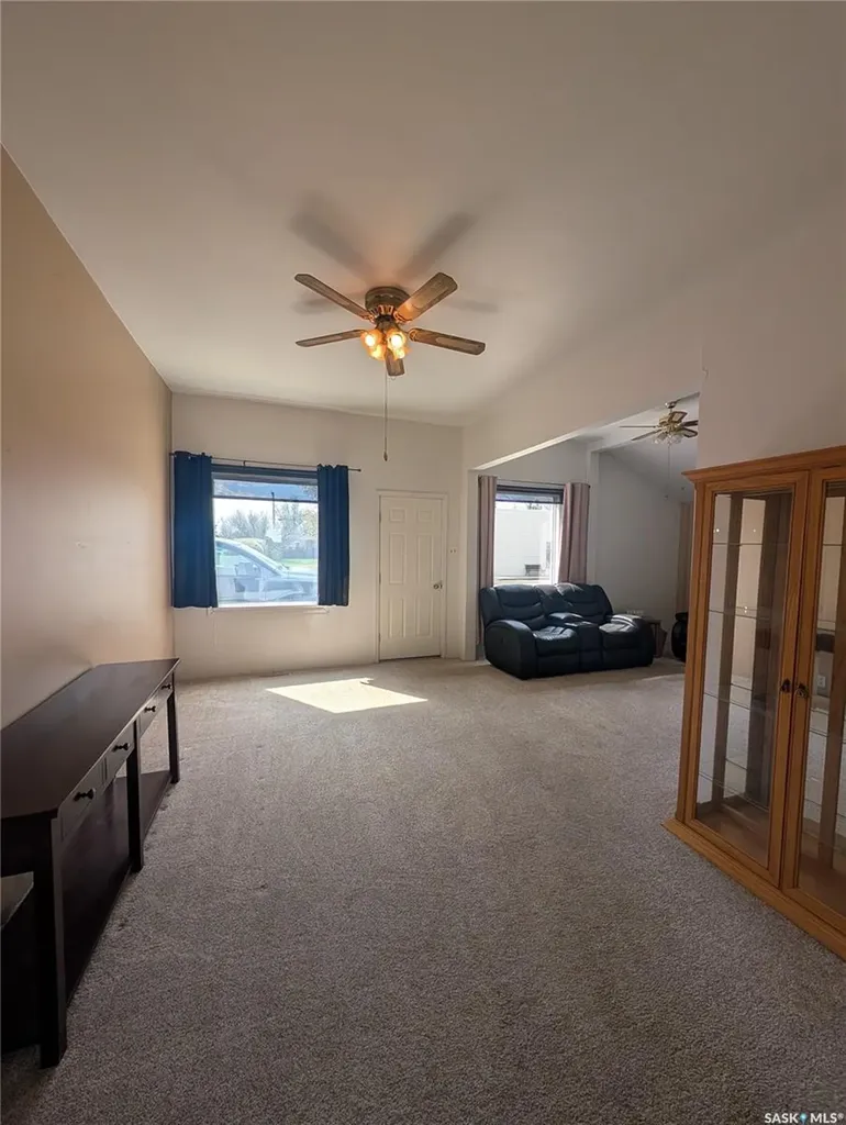 1105 9th Street Perdue SK S0K 3C0