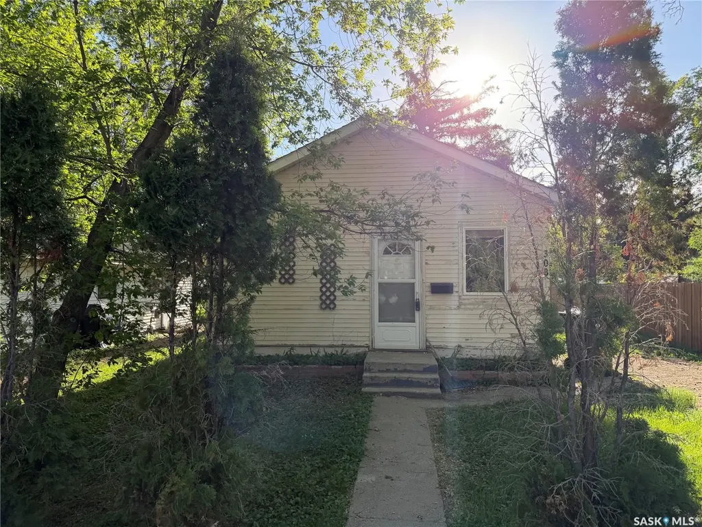 308 1st Street E Delisle SK S0L 0P0
