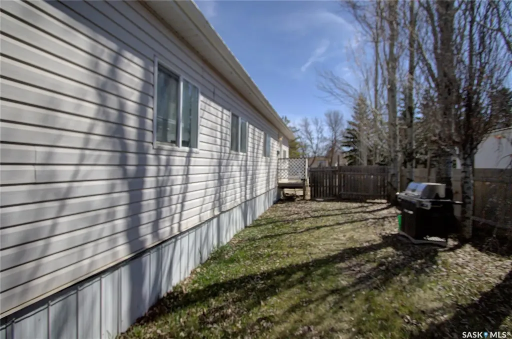 203 5th Avenue Melfort SK S0E 1A0