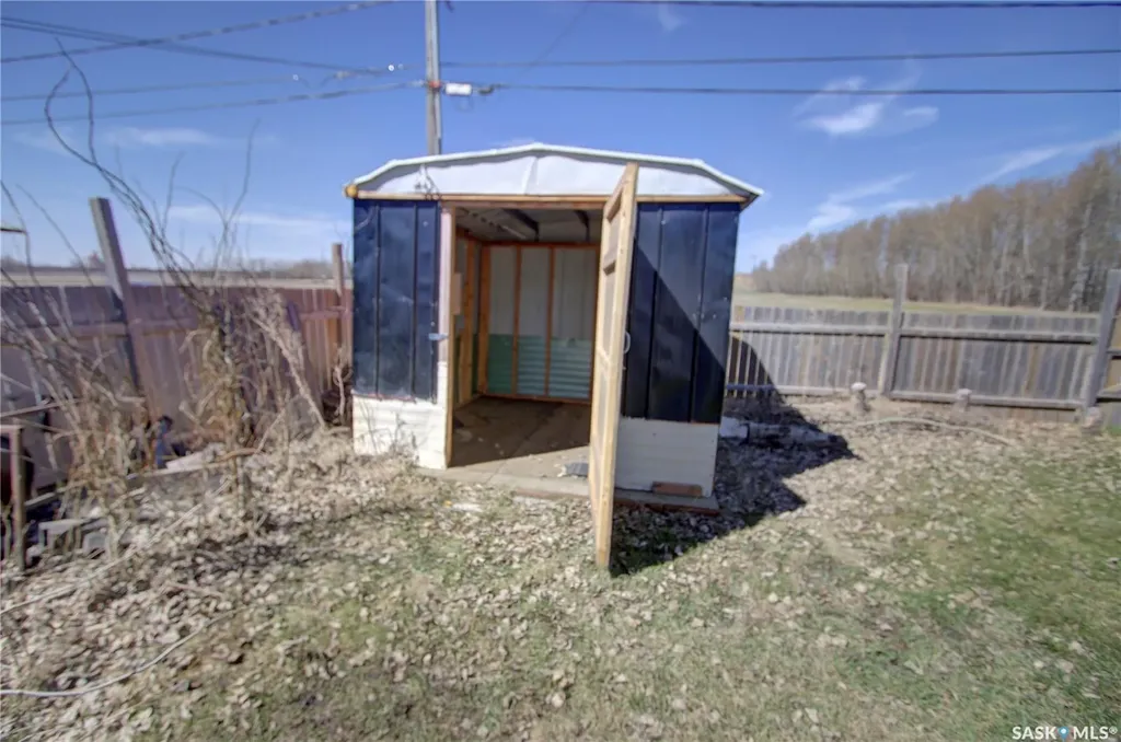 203 5th Avenue Melfort SK S0E 1A0