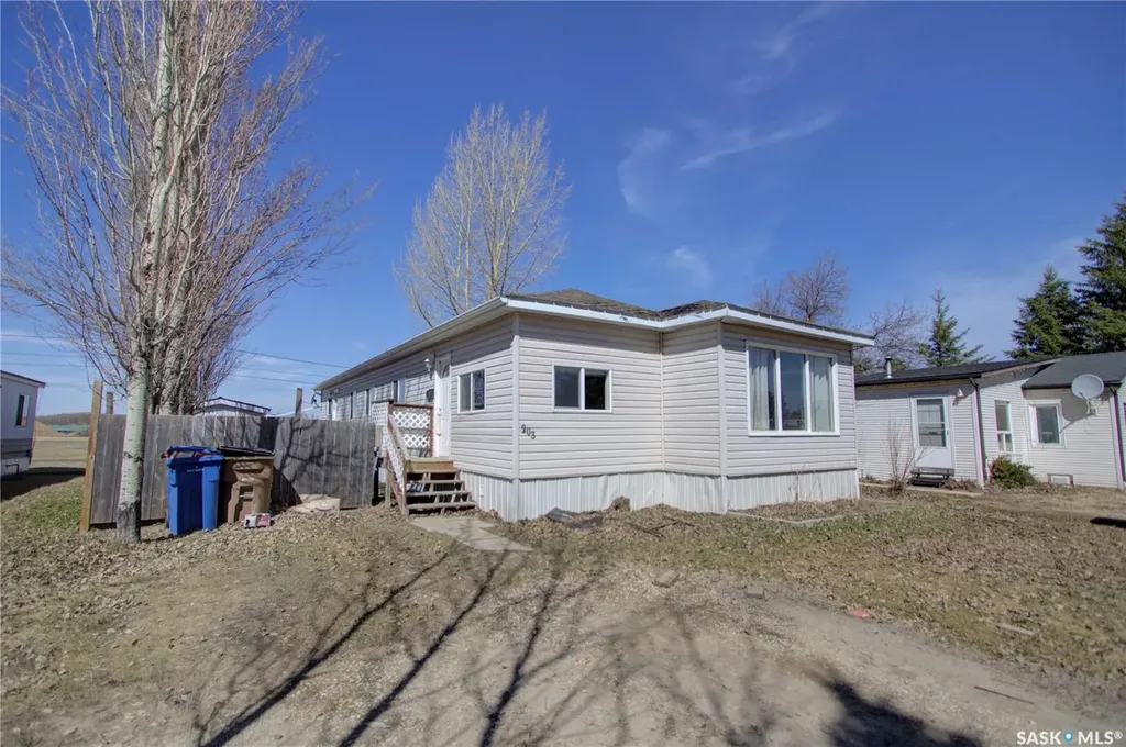 203 5th Avenue Melfort SK S0E 1A0