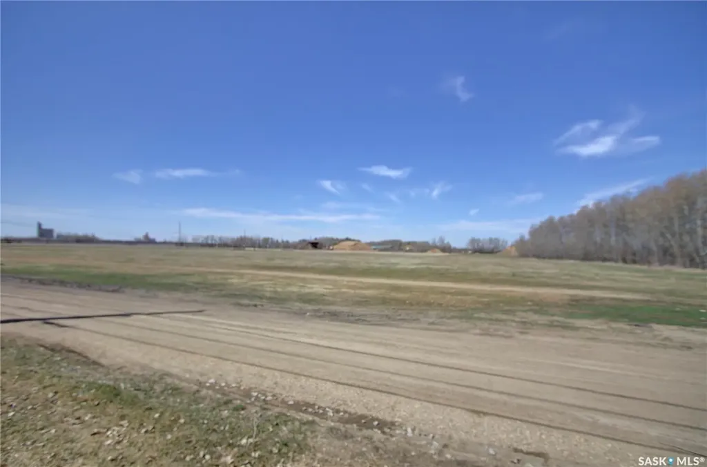 203 5th Avenue Melfort SK S0E 1A0