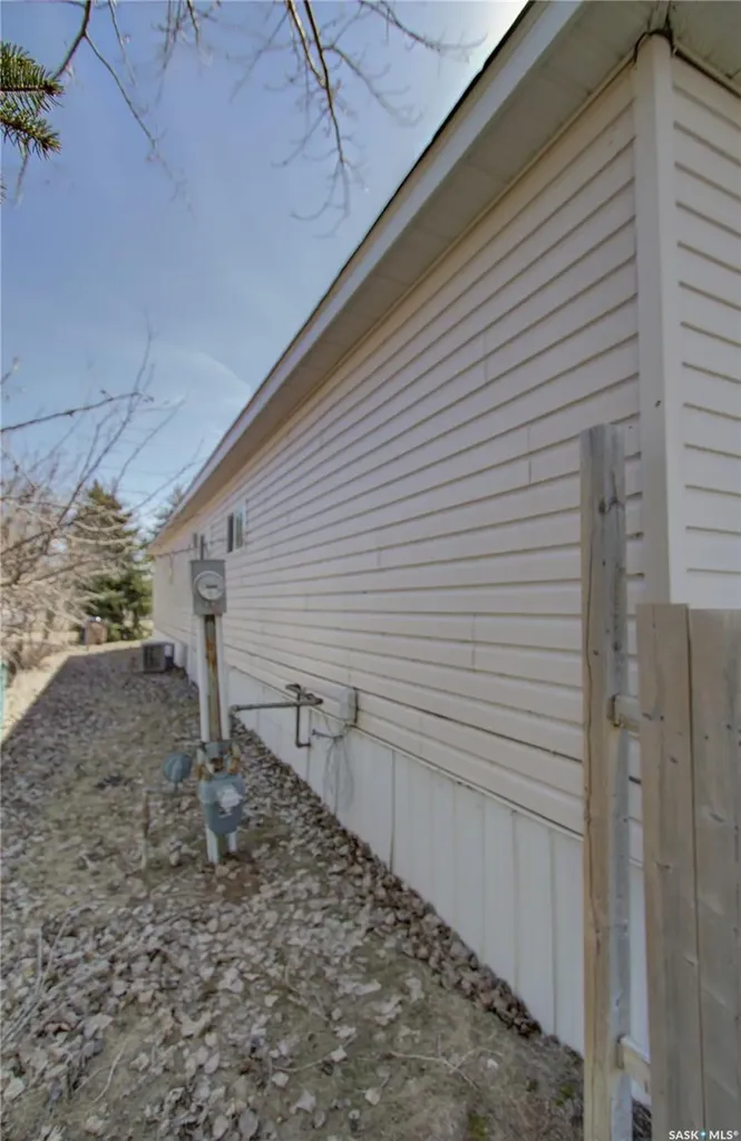 203 5th Avenue Melfort SK S0E 1A0