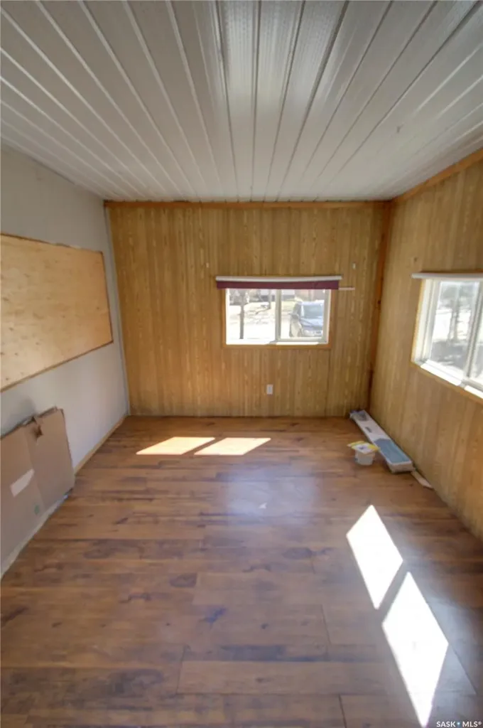 203 5th Avenue Melfort SK S0E 1A0
