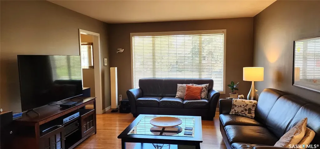 434 Ash Street E Saskatoon SK S7J 0K5