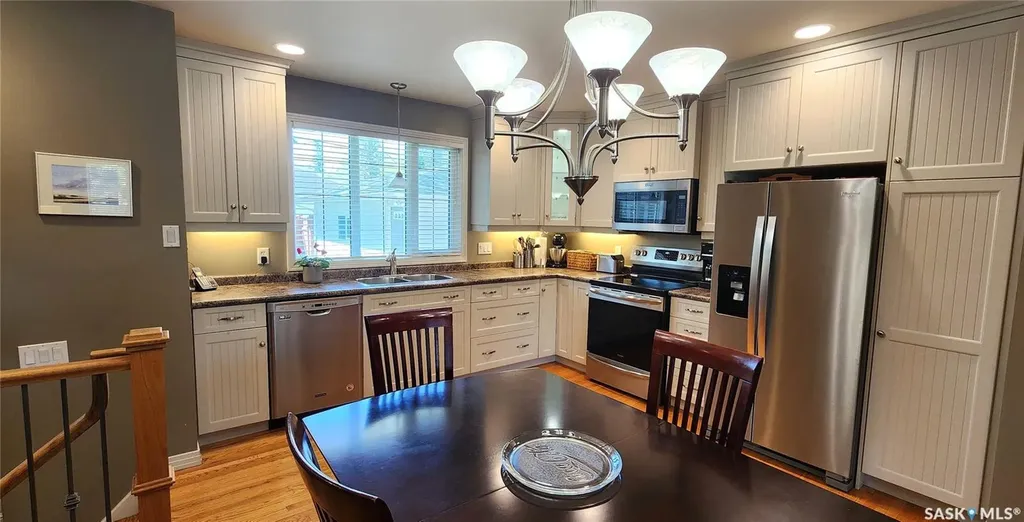 434 Ash Street E Saskatoon SK S7J 0K5