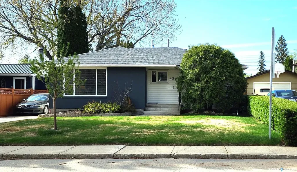 434 Ash Street E Saskatoon SK S7J 0K5